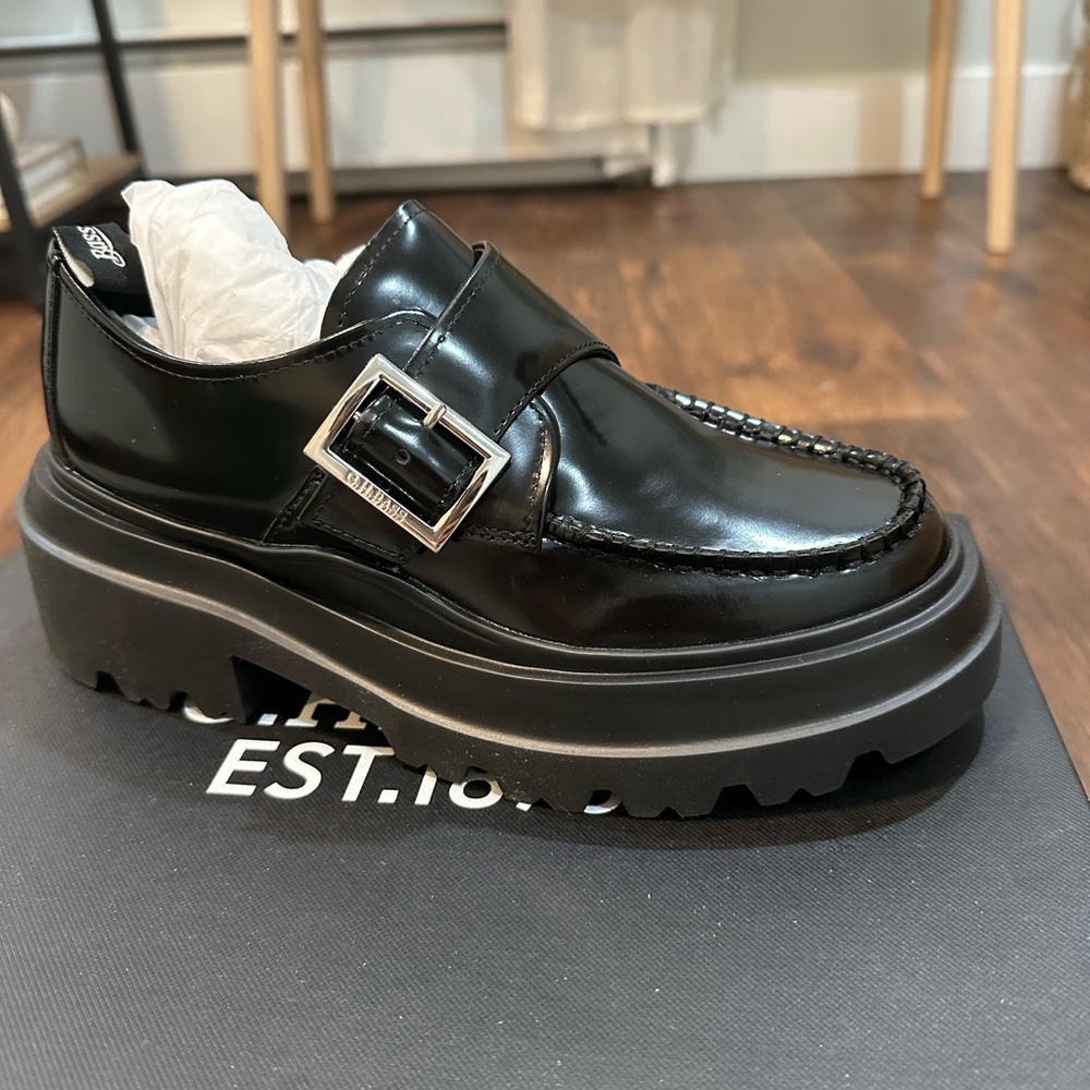 G.H. Bass
ELLA PLATFORM DERBY